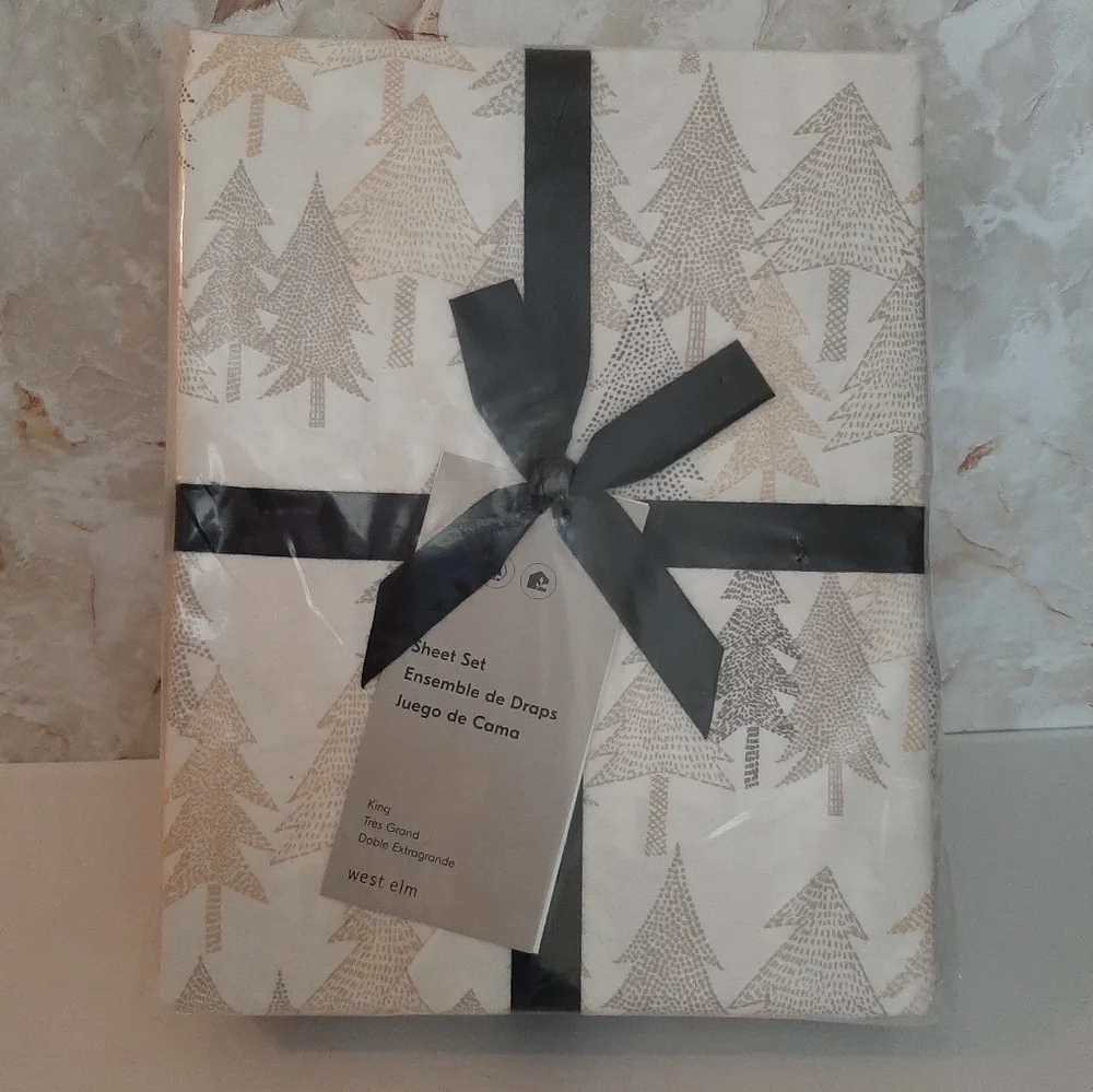 West Elm Sumi Forest Percale King Sheet Set